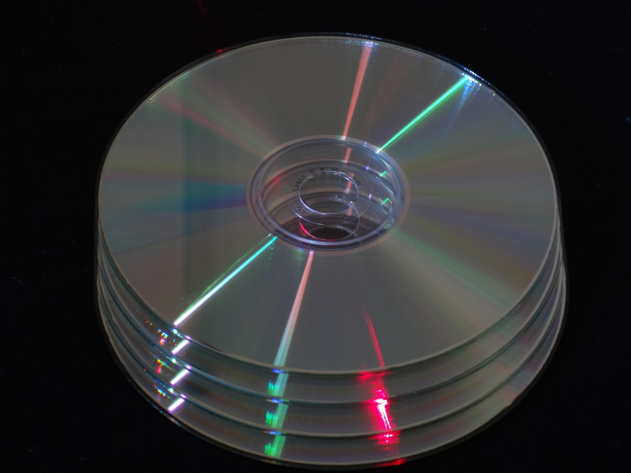 結婚式ムービーで感動を伝えるプロがDVD作成する方法は？