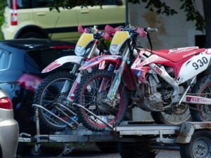 結婚式ムービーを外注する際の感動を生む追加料金の注意点は？