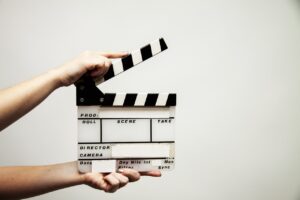 ムービー制作の口コミは本当に信頼できる？あなたの選択を助けるポイントは？
